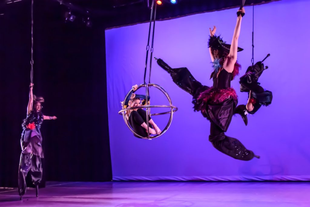 stilts, aerial sphere, birds, attack, cage, frequent flyers, aerial dance, performance