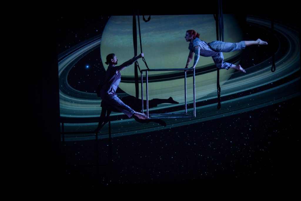 star sailors, frequent flyers, aerial dance, shadows, duet, projection, aerial cube, cube. balance, flight, planetarium, outer space, planet, rings
