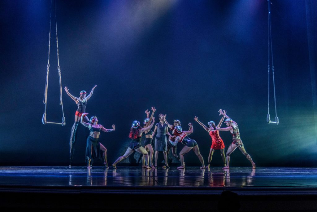 vampires, theater, frequent flyers, aerial dance, trapeze, low flying, group, ensemble, stilts